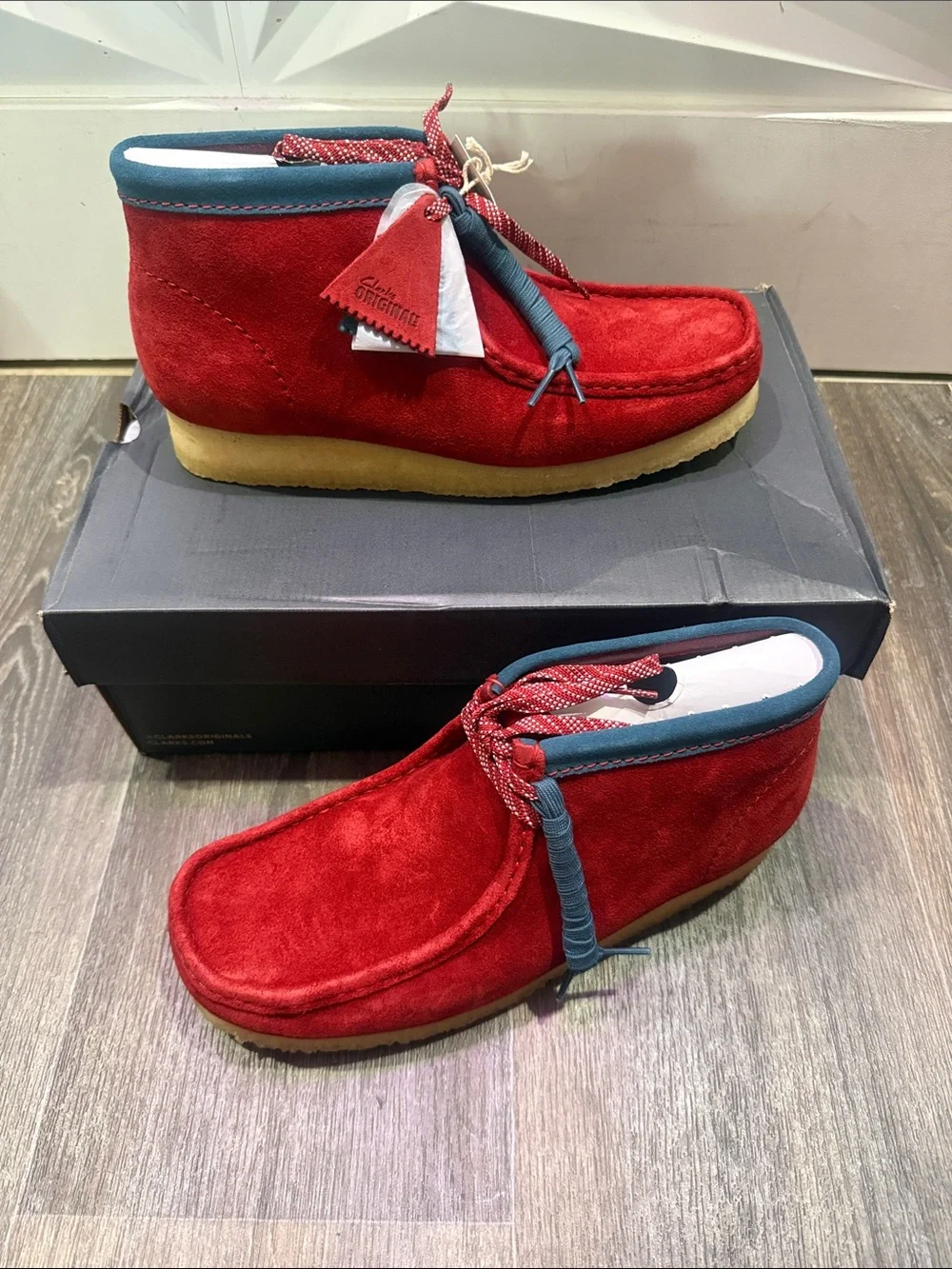Clarks Wallace’s boots in deep Red • Sz 11.5